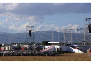 Il palco dove Papa Francesco celebrerà la Santa Messa