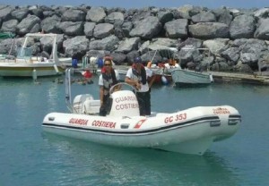 Gommone Guardia Costiera e Capitaneria porto