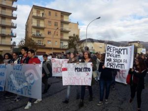manifestazione_sanita_studenti4