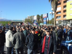 Protesta contro Legge Stabilità a Cosenza Nord