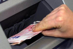 BANCOMAT: PRELIEVO BANCONOTE ALLO SPORTELLO
